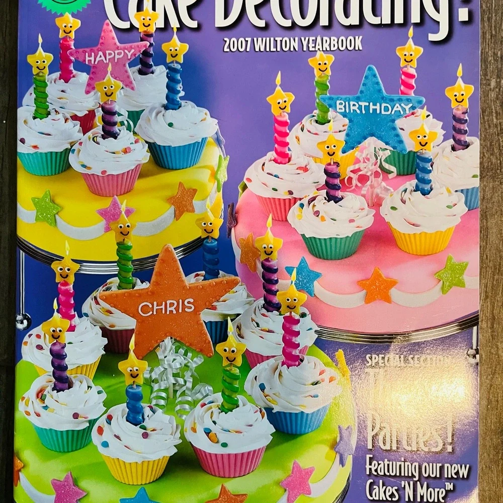 Vintage Wilton Cake Decorating Collectible Yearbook 2 Lot Bundle Magazine